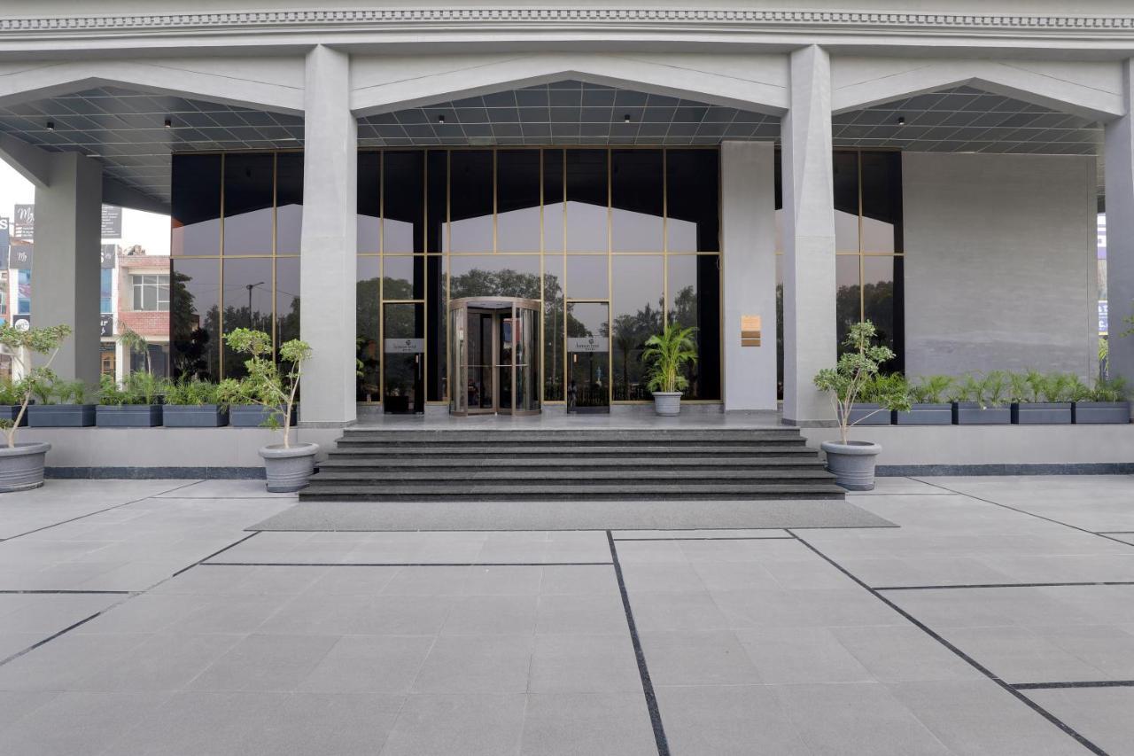 Lemon Tree Hotel, Hisār 外观 照片